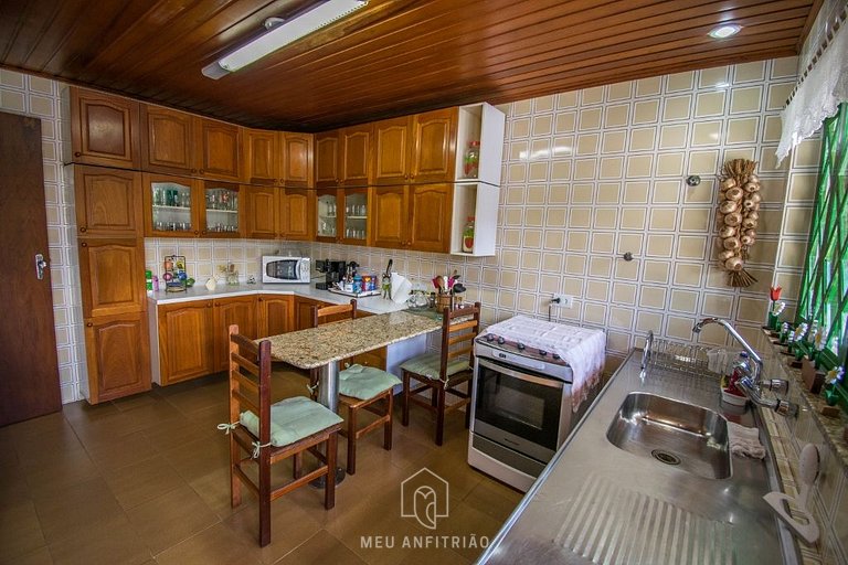 400m² | Gourmet area | 3 bedrooms | Near Capivari