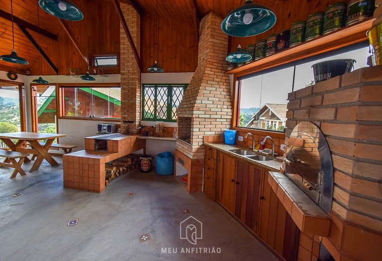 400m² | Área gourmet | 3 quartos | Perto Capivari