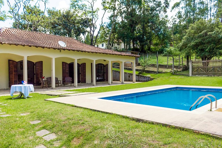 Hogar c/ piscina, zona de barbacoa, zona arbolada