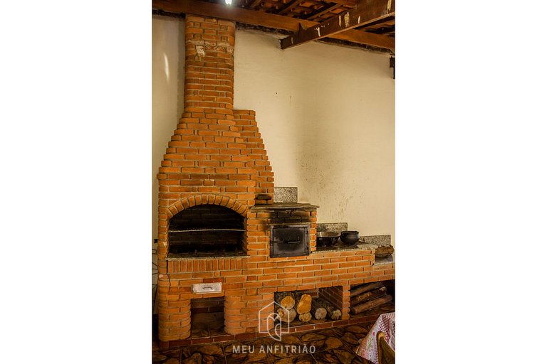 Hogar c/ piscina, zona de barbacoa, zona arbolada