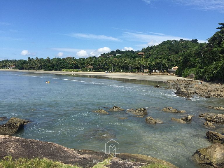 Casa na Praia de Iporanga Guarujá com Acesso Privativo