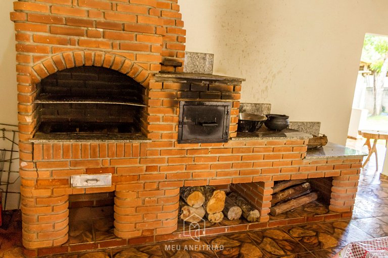 Hogar c/ piscina, zona de barbacoa, zona arbolada