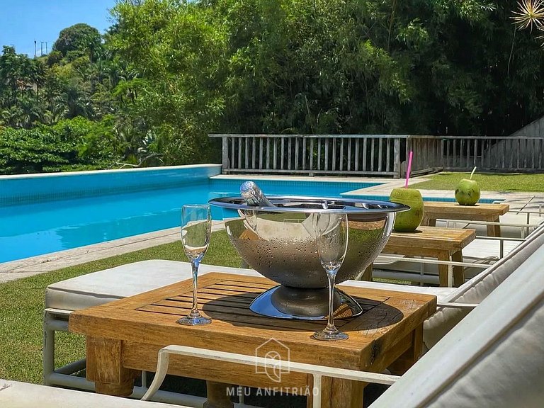 Luxury house on the beachfront in Angra dos Reis