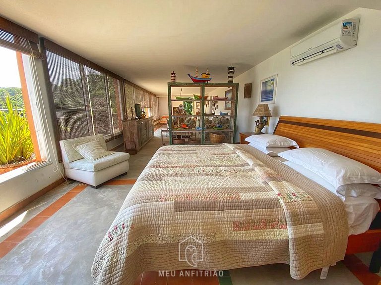 Luxury house on the beachfront in Angra dos Reis