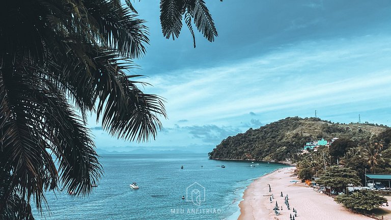 Casa de luxo em frente à praia em Angra dos Reis