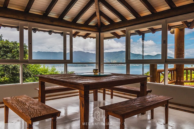 Mansion in Ilhabela