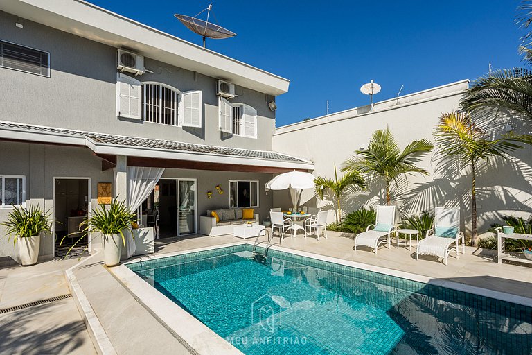 Casa en Playa Indaiá con Piscina y Horno de Pizza