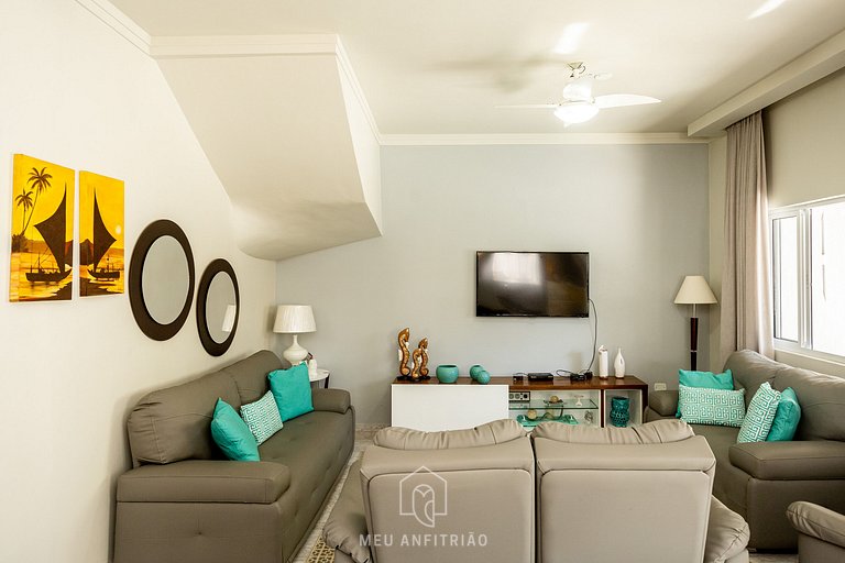 House at Indaiá Beach with Pool and Pizza Oven