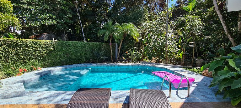 Casa na Riviera de São Lourenço com Piscina e Ofurô