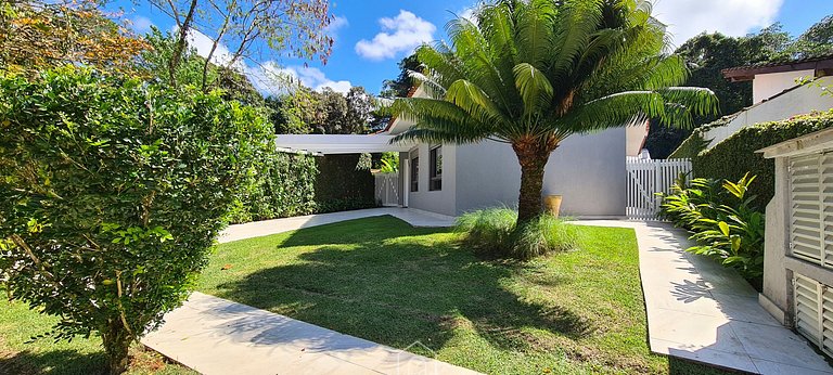 Casa en Riviera de São Lourenço con Piscina y Ofurô