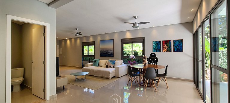 Casa na Riviera de São Lourenço com Piscina e Ofurô