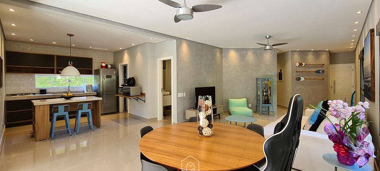 Casa na Riviera de São Lourenço com Piscina e Ofurô