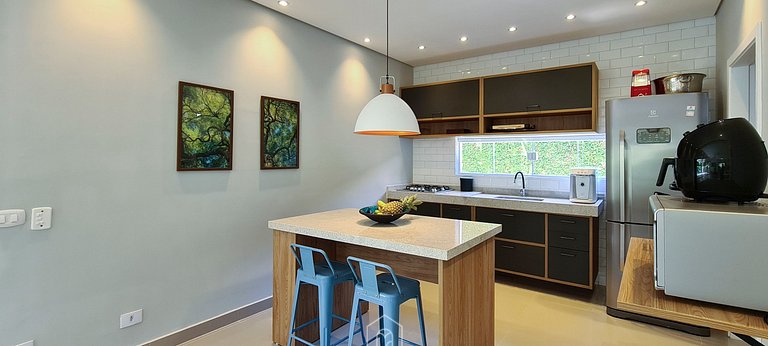 Casa na Riviera de São Lourenço com Piscina e Ofurô