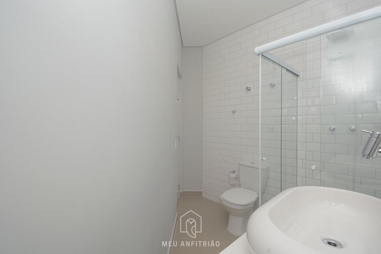 Casa na Riviera de São Lourenço com Piscina e Ofurô