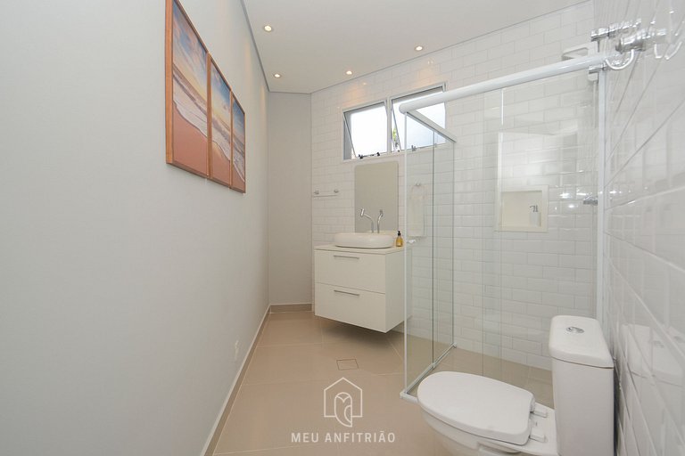 Casa na Riviera de São Lourenço com Piscina e Ofurô