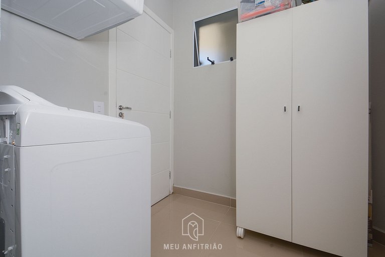 Casa na Riviera de São Lourenço com Piscina e Ofurô