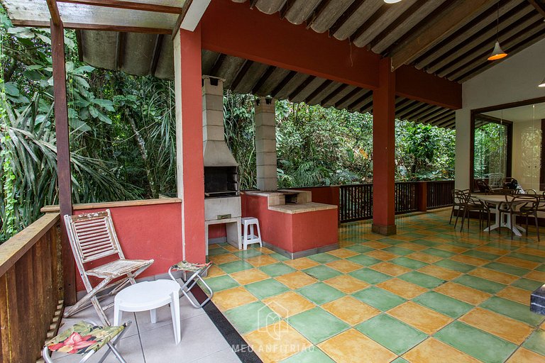 House at Iporanga Beach Guarujá with Private Access