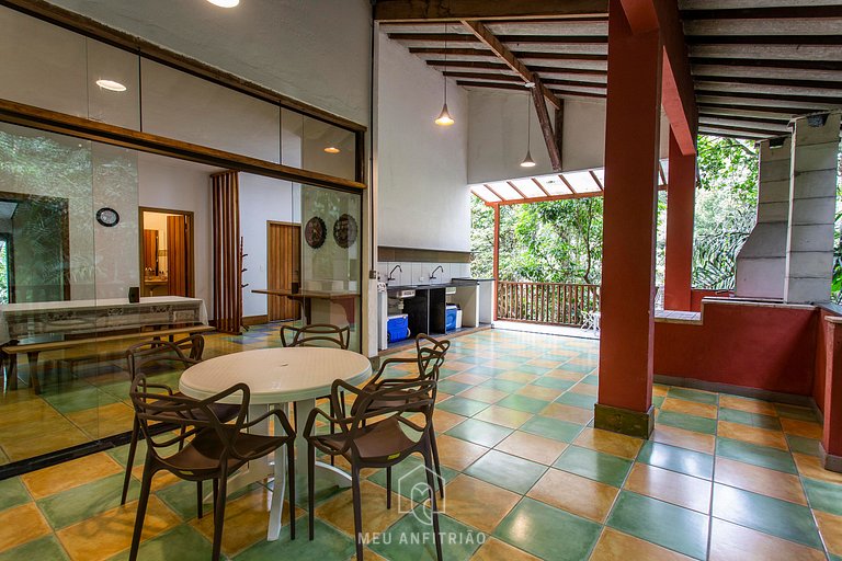 Casa en Playa Iporanga Guarujá con Acceso Privado