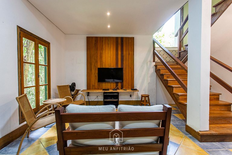 House at Iporanga Beach Guarujá with Private Access