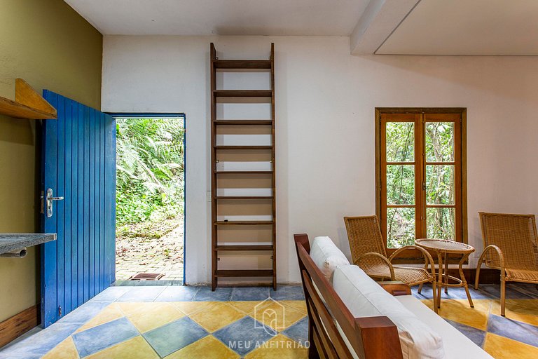 House at Iporanga Beach Guarujá with Private Access