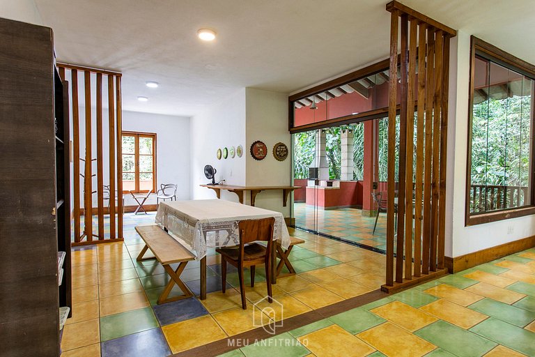House at Iporanga Beach Guarujá with Private Access