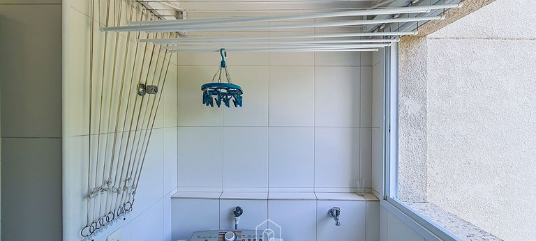 4-Suite Apartment with Astúrias Beach View in Guarujá
