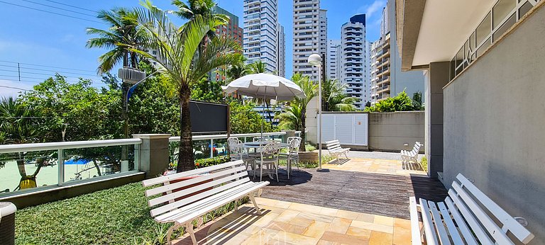 4-Suite Apartment with Astúrias Beach View in Guarujá