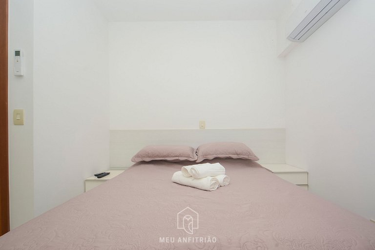 4-Suite Apartment with Astúrias Beach View in Guarujá