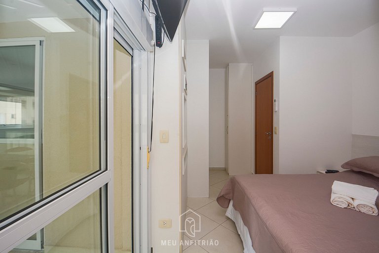 4-Suite Apartment with Astúrias Beach View in Guarujá