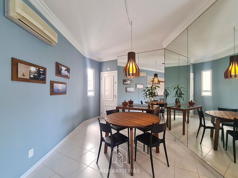 Apt with gourmet balcony near Riviera beach