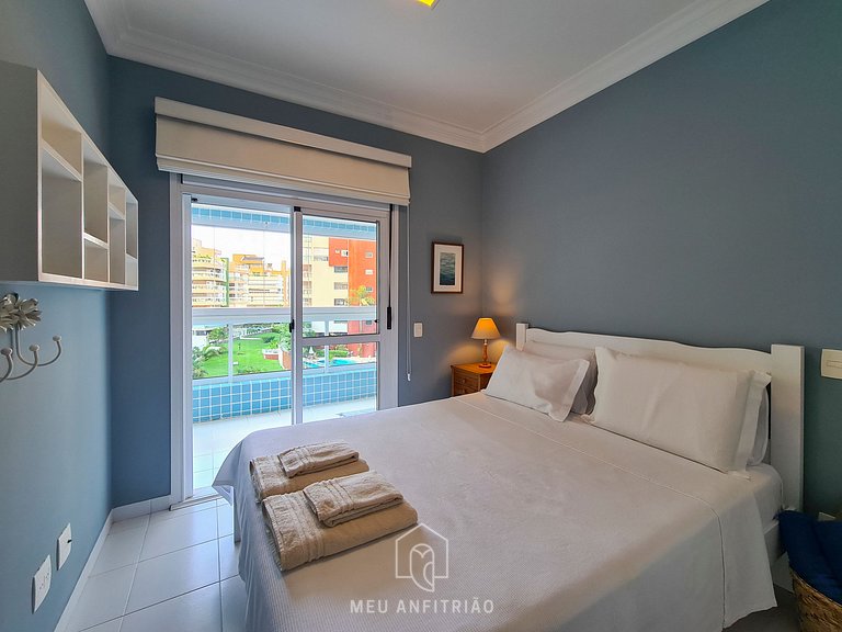 Apt with gourmet balcony near Riviera beach