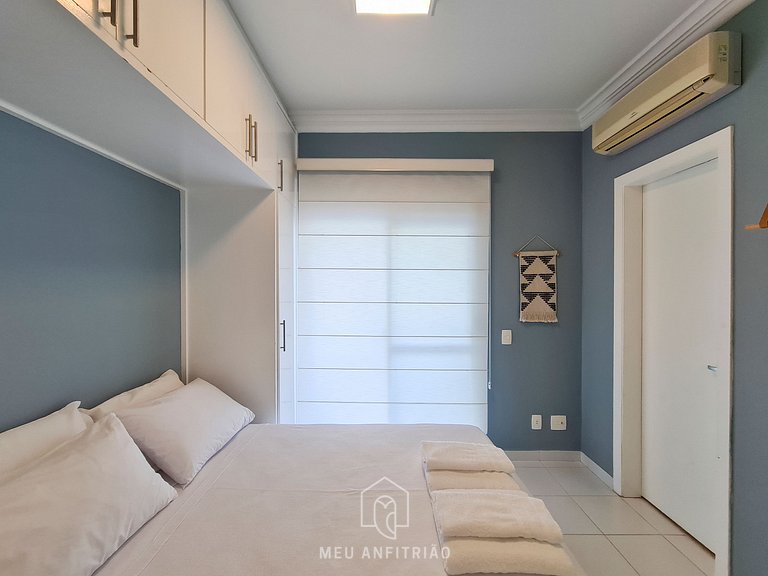 Apt with gourmet balcony near Riviera beach