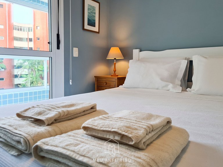 Apt with gourmet balcony near Riviera beach