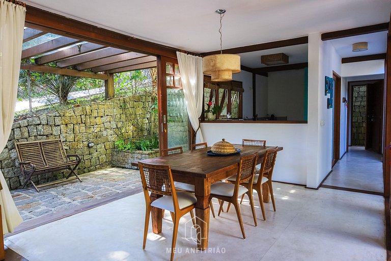 House in Ilhabela