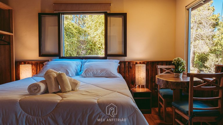 Cozy Suite with Fireplace Close to Monte Verde Downtown