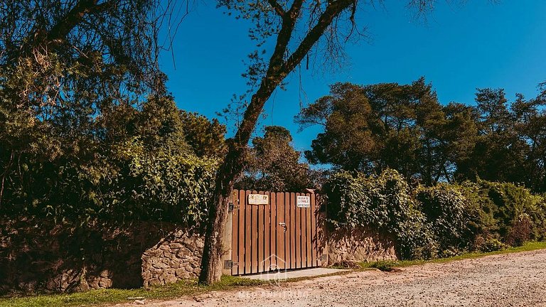 Cozy Suite with Fireplace Close to Monte Verde Downtown