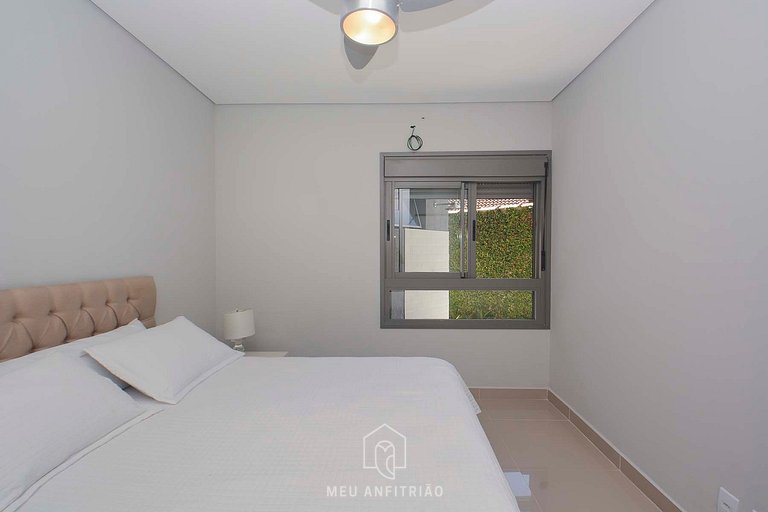 Casa na Riviera de São Lourenço com Piscina e Ofurô