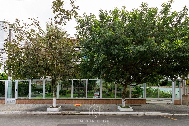 Apartamento 150m² com 3 Quartos na Praia da Enseada