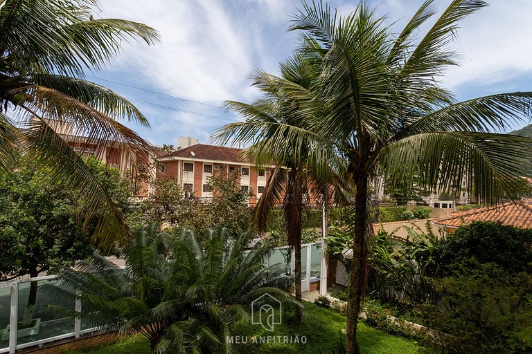 Apartamento 150m² com 3 Quartos na Praia da Enseada