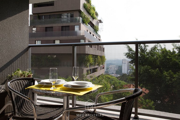 Cozy Studio with Oil Heater in Front of Metro