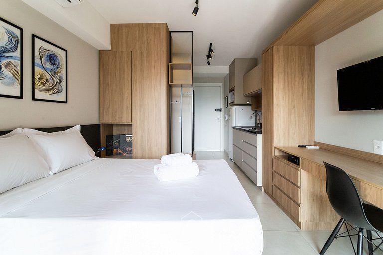 Cozy Studio with Oil Heater in Front of Metro