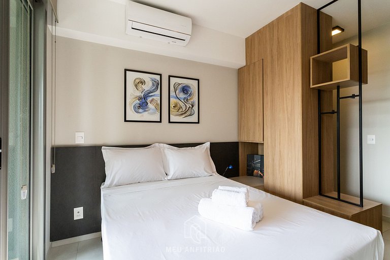 Cozy Studio with Oil Heater in Front of Metro