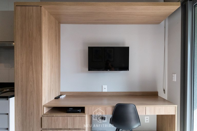 Cozy Studio with Oil Heater in Front of Metro