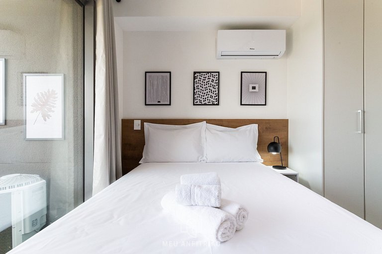 Functional studio near the subway with garage