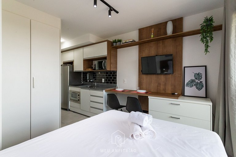 Functional studio near the subway with garage