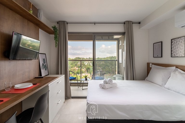 Functional studio near the subway with garage