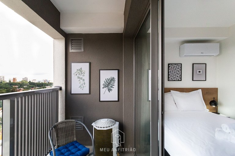 Functional studio near the subway with garage