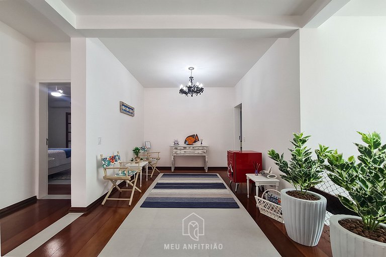 Casa no Jardim Acapulco Guarujá com 5 Suítes e Piscina