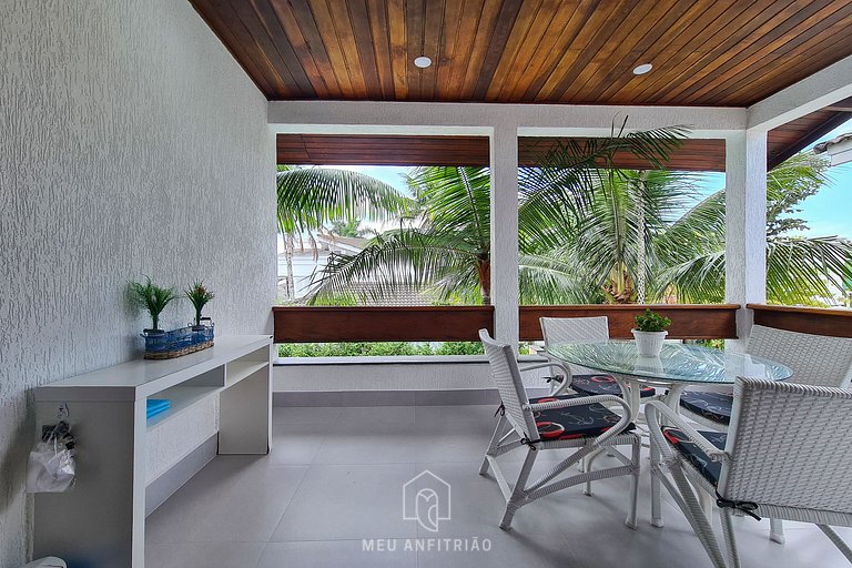 Casa no Jardim Acapulco Guarujá com 5 Suítes e Piscina