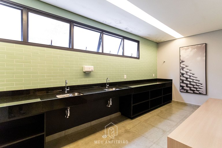 Apto com Piscina e Garagem - Perto da Av. Paulista